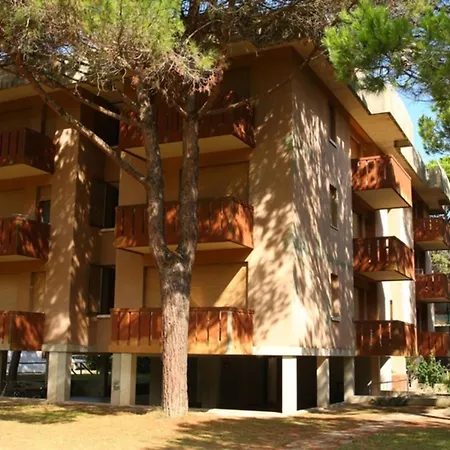Spacious And Bright Flat Near The Апартаменти *