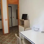 Spacious And Bright Flat Near The