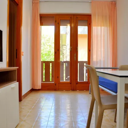 公寓 Spacious And Bright Flat Near The 比比翁